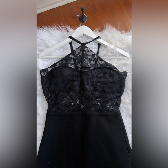 Herve leger “icon” midi dress - Picture 3 of 5